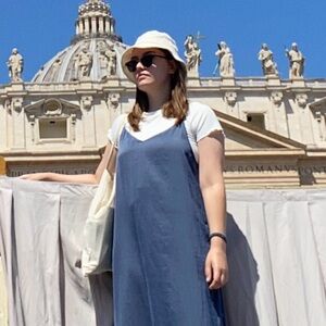 Meet your Posher, Holly